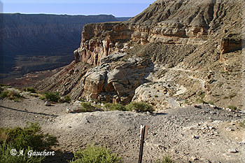 Weg in den Canyon